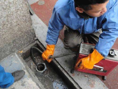 爱辉疏通下水道